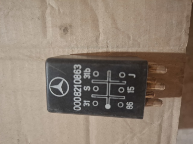 Реле управління двірниками 0008210863 MERCEDES