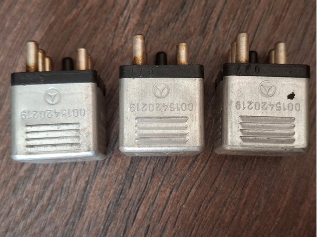 Реле електричне багатофункціональне 0015420219 MERCEDES