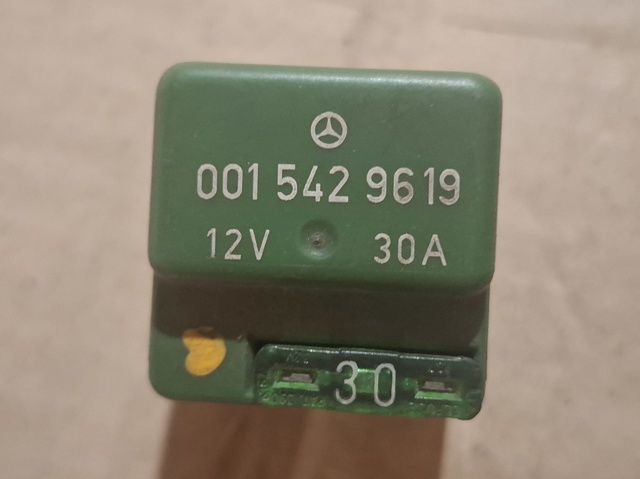 Реле електробензонасосу 0015429619 MERCEDES