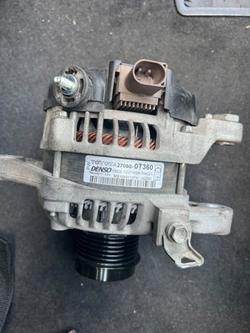 Генератор 270600T360 TOYOTA
