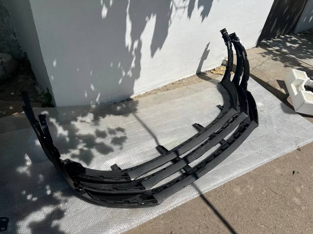 Губа переднього бампера 86512F1500 HYUNDAI