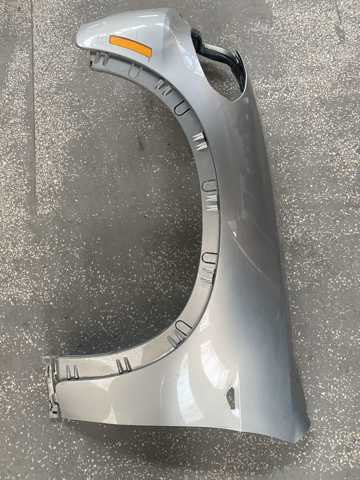 Переднє ліве крило 51657178399 BMW