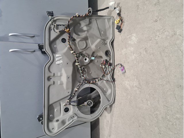 Склопідйомник передньої лівої двері 1Z1837461 VAG
