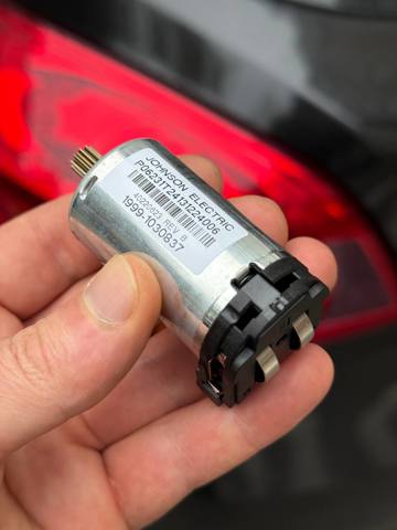 Двигун керування раздаткой 68321285AE CHRYSLER