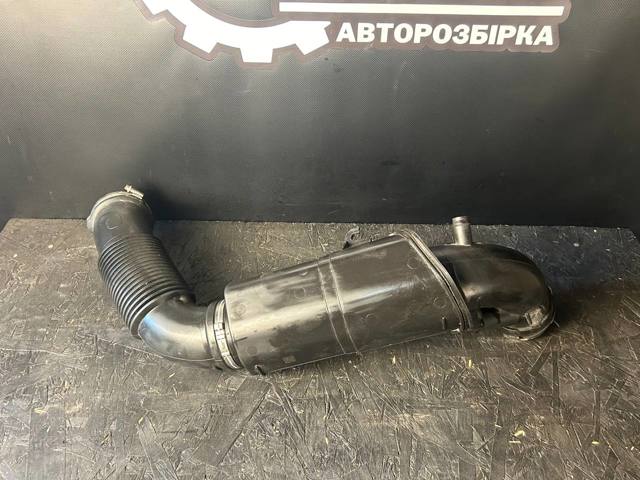 Патрубок витратоміра повітря 13717619268 BMW