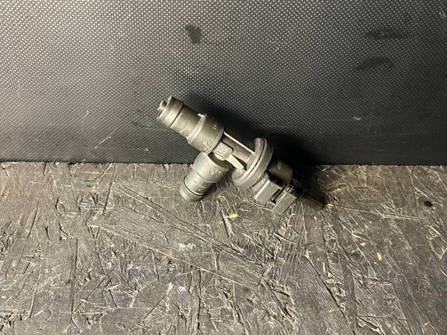 Клапан парів бака 13907614013 BMW