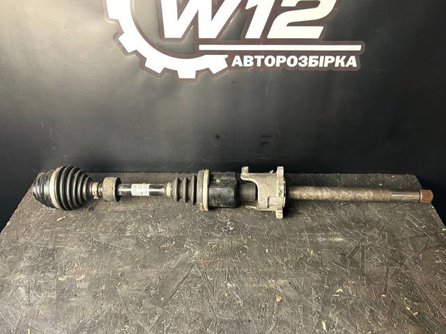 Привід передній правий 31605A2DFD2 BMW