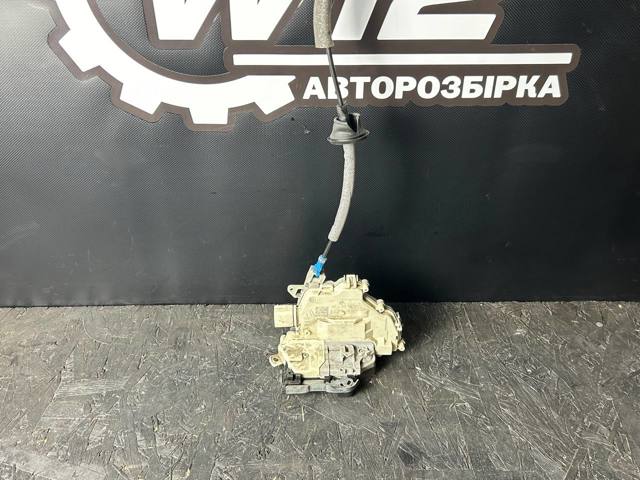 Замок задніх дверей, лівих 4G0839015C VAG