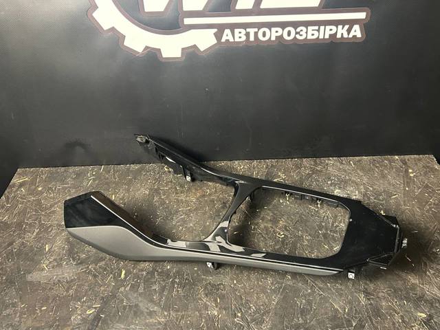 Декоративна накладка центральної консолі 51165A563E2 BMW