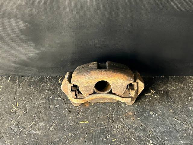 Супорт тормзной 8V0615123 VAG