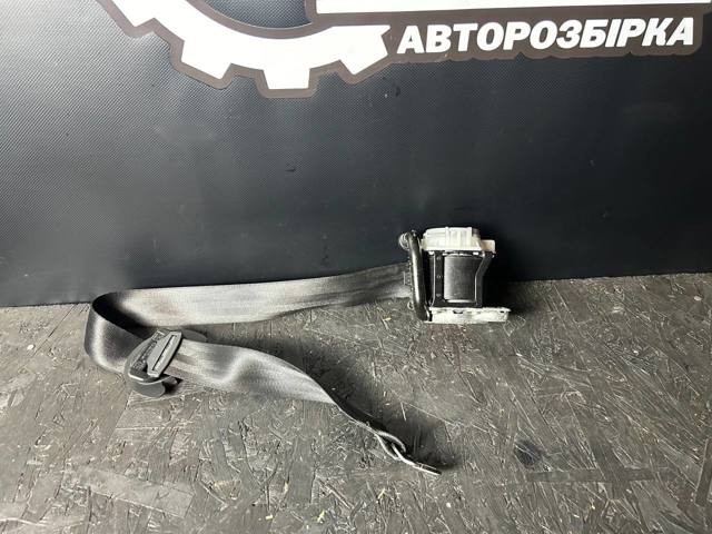 Ремінь безпеки передній правий 8V5857706E VAG