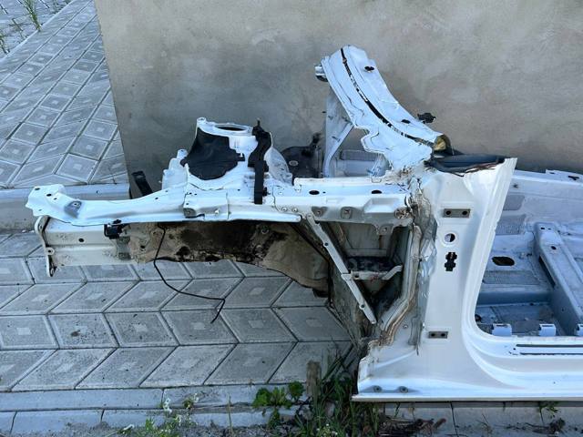 Лонжерон рами передній лівий 8W0803103 VAG