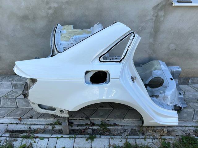 Крило праве заднє 8W5809838 VAG