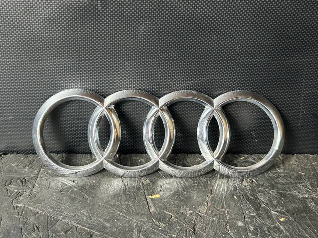 Фірмовий значок на кришку багажника 8W58537422ZZ VAG