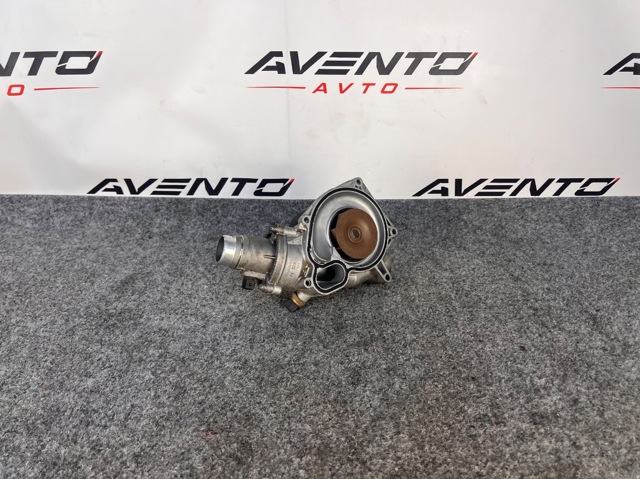 Водяний насос 11517548263 BMW