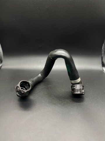 Шланг (патрубок) термостата 11538650981 BMW