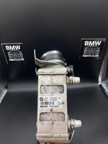 Охолоджувач наддувочного повітря 13717575405 BMW