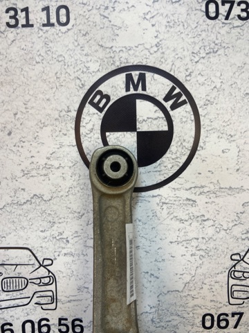 Балансир задній нижній, правий 31106861178 BMW