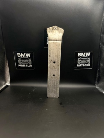 Кронштейн підсилювача переднього бампера 51117374790 BMW