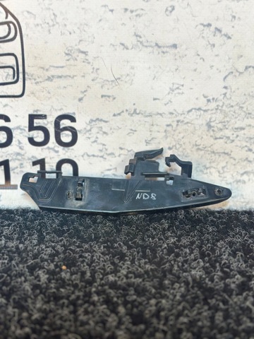 Направляюча переднього бампера, права 51117399981 BMW