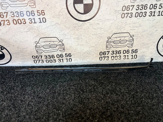 Водостік лобового скла, жабо 51137399031 BMW