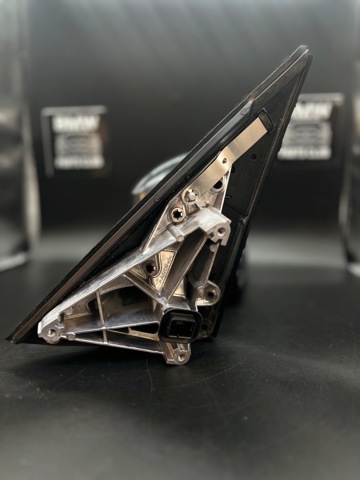 Праве бокове дзеркало 51168491678 BMW