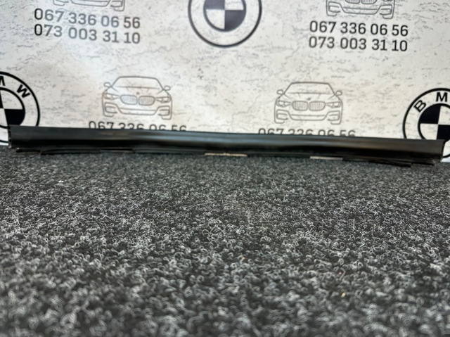 Гумка ущільнювача під капот 51767347394 BMW