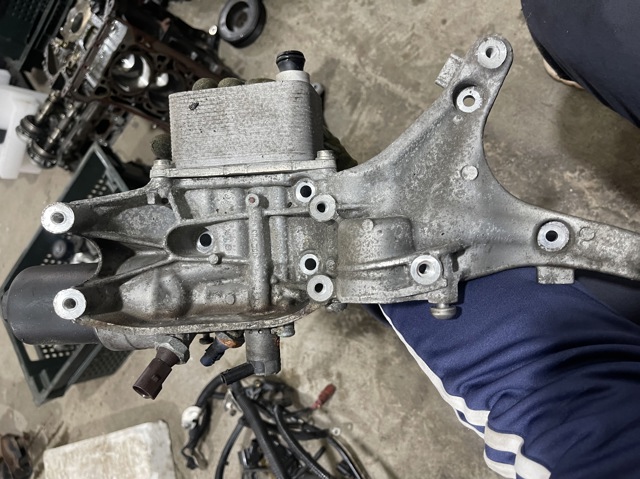 Кронштейн генератора 06L903143K VAG