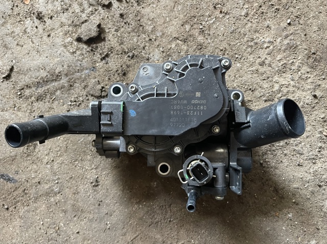 Корпус термостата в зборі 212506RC1A NISSAN