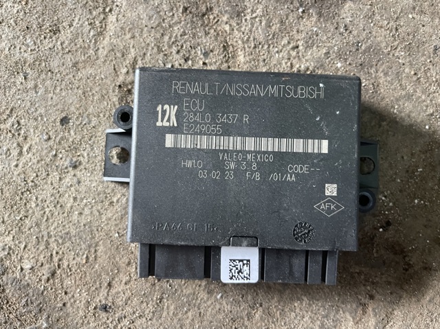 Модуль (блок ЕБУ) управління парктроніком 284L03437R NISSAN