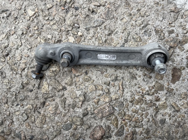 Балансир задній нижній, правий 31106861178 BMW