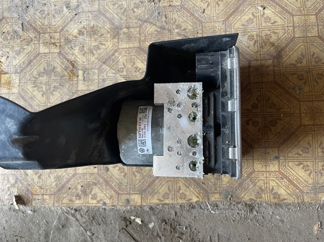 Блок керування АБС (ABS) 5Q0614517GA VAG