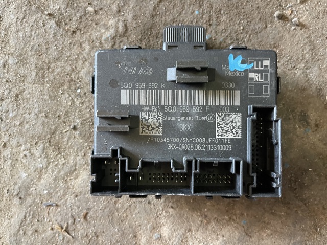 Блок комфорту передніх дверей 5Q0959592K VAG