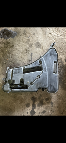 Бачок склоомивача 61668491829 BMW
