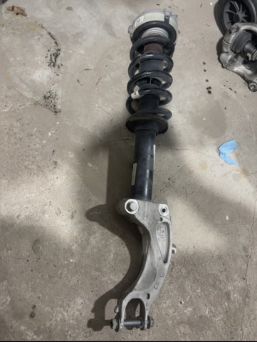 Амортизатор передньої підвіски 80A413031AK VAG