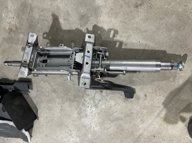Колонка рульова 80A419502K VAG