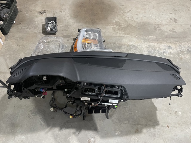 Приладова панель 80B857001K VAG