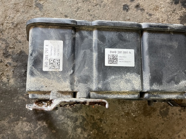 Адсорбер парів палива 8W0201801N VAG