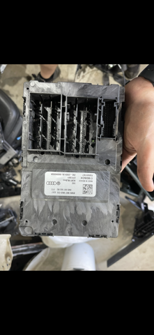 Блок управління бортової мережі 8W0907063CG VAG