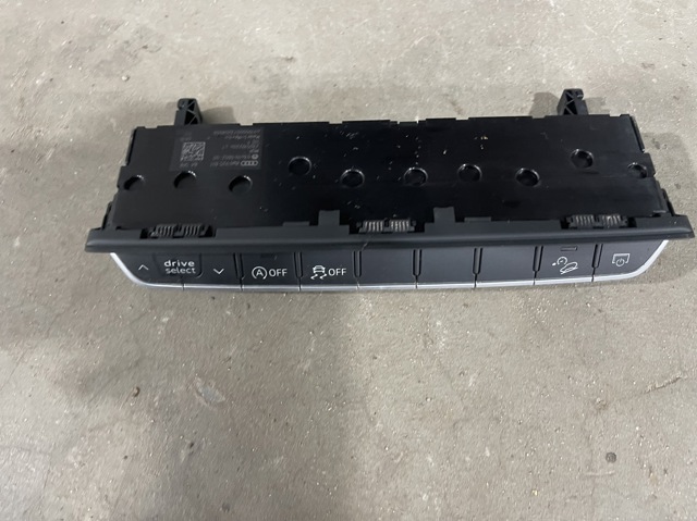Центральна консоль торпеди 8W0925301 VAG