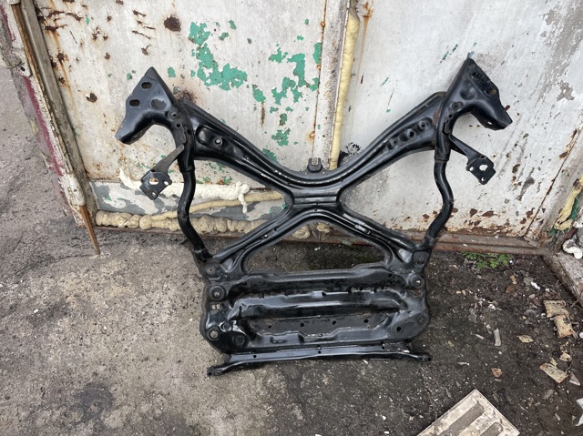 Передня балка 8W1399347H VAG