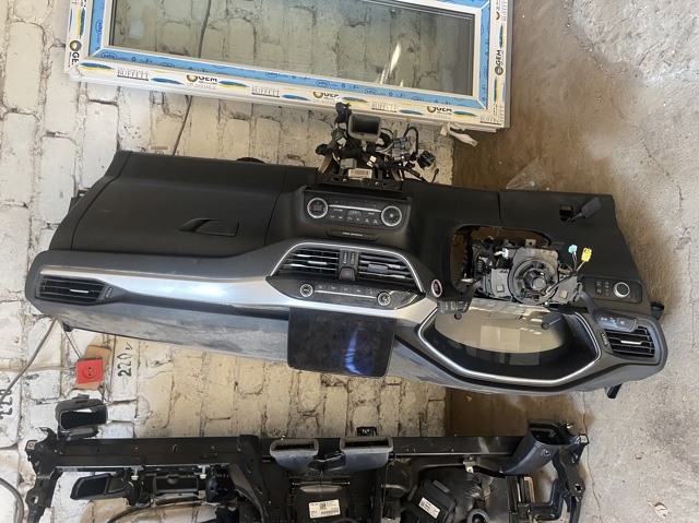 Торпеда приладова панель LJ6Z7804320BD FORD