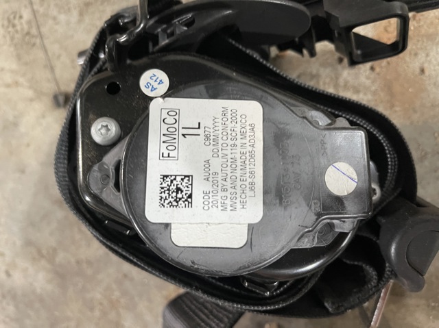 Ремінь безпеки передній лівий LJ6Z78611B09AB FORD