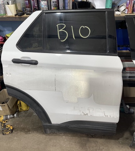 Двері пасажирські задні праві NB5Z7824630A FORD