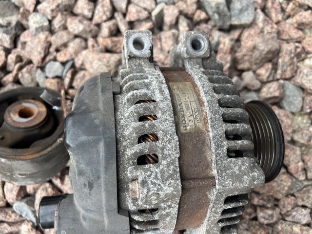 Генератор автомобільний 1042104860 HONDA