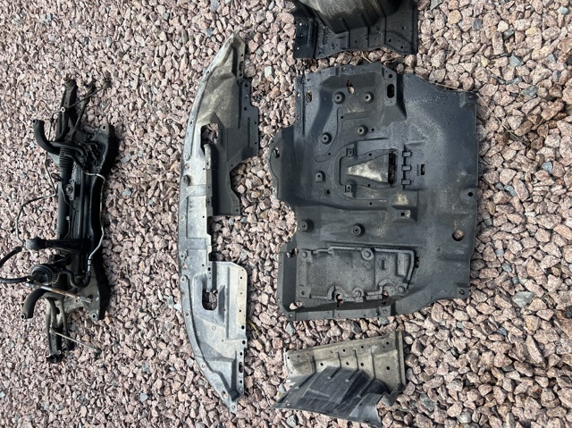 Захист бампера переднього 5370A541 MITSUBISHI