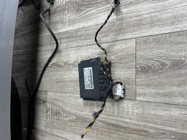 Модуль (блок ЕБУ) управління парктроніком A2215406645 MERCEDES
