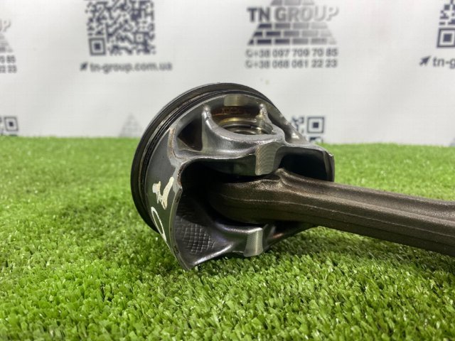 Поршень двигуна без кілець 06L107065AN VAG