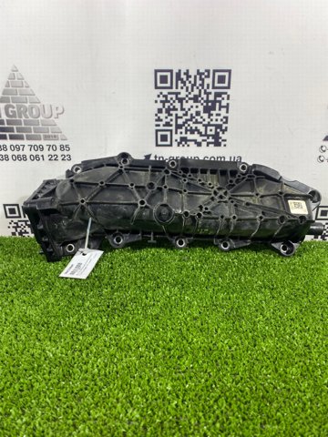 Колектор впускний, правий 06M133268P VAG