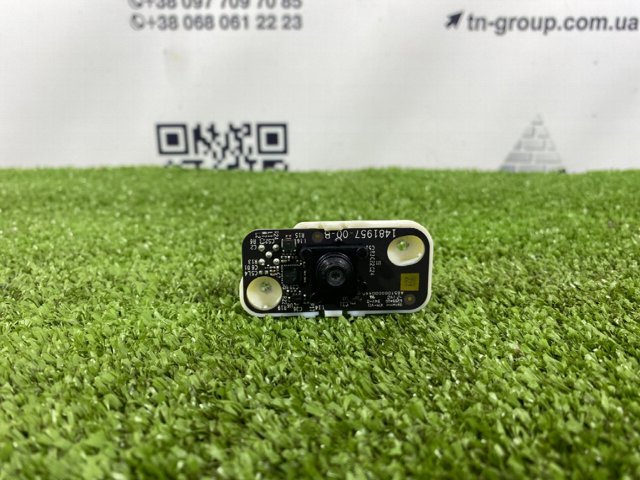 Камера заднього виду 109838300G TESLA